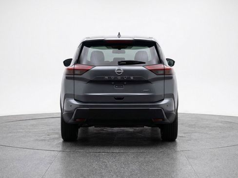 Used 2025 Nissan Rogue SV AWD/4WD image 7