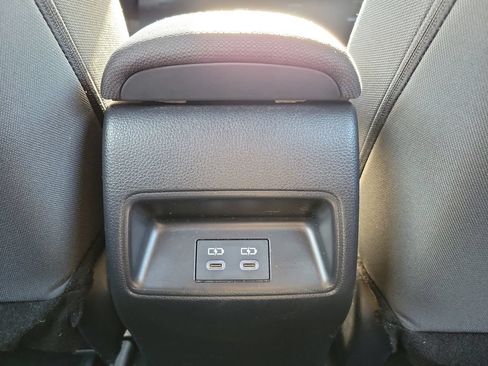 Used 2024 Toyota Corolla LE FWD image 11