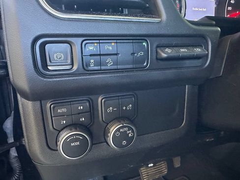 Used 2021 Chevrolet Suburban High Country AWD/4WD image 16