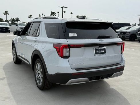New 2026 Ford Explorer Platinum image 10