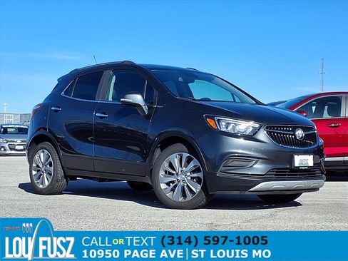 Used 2018 Buick Encore Preferred image 1