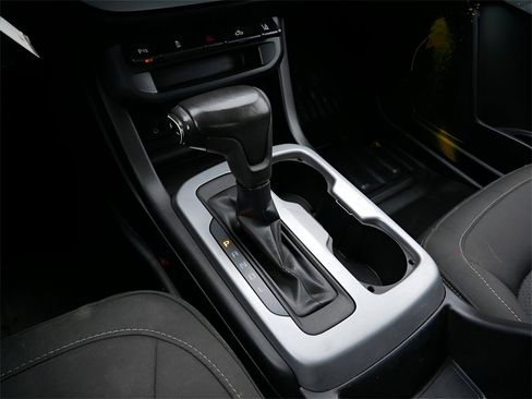 Used 2020 Chevrolet Colorado LT w/ Safety Package image 25