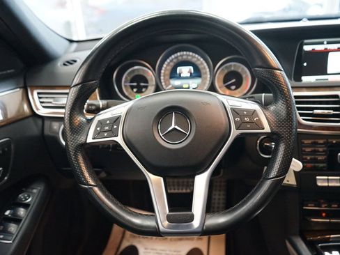 Used 2014 Mercedes-Benz E 350 4MATIC Sedan image 31