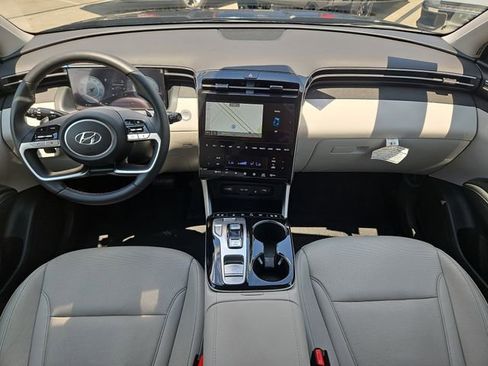 Used 2024 Hyundai Tucson Limited FWD image 10