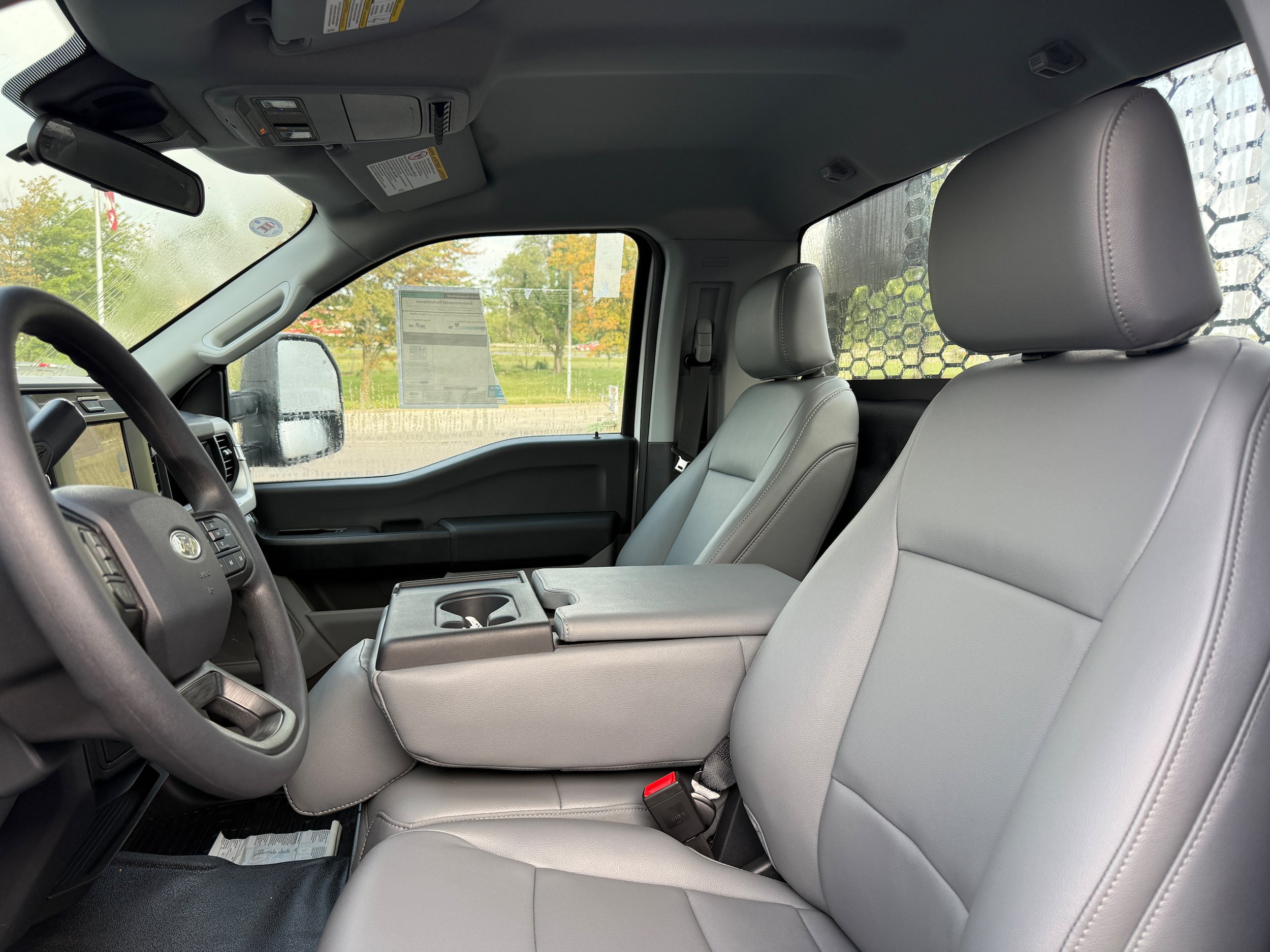 New 2025 Ford F350 4x4 Regular Cab DRW Super Duty image 2