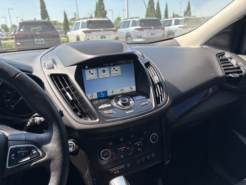 Used 2019 Ford Escape Titanium AWD/4WD image 3