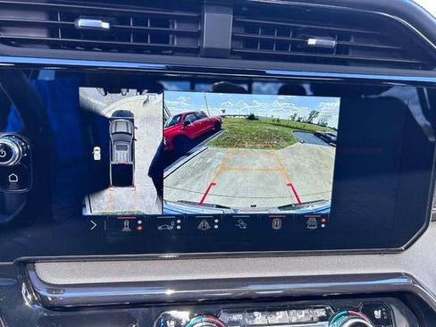 Used 2024 GMC Sierra 1500 AT4 w/ AT4 Premium Package image 23