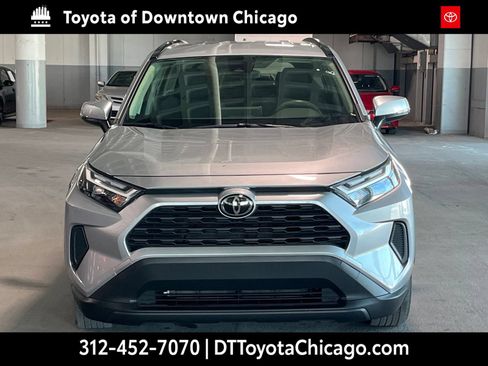 Used 2025 Toyota RAV4 XLE AWD/4WD image 3