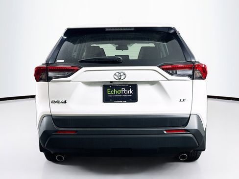 Used 2025 Toyota RAV4 LE image 7