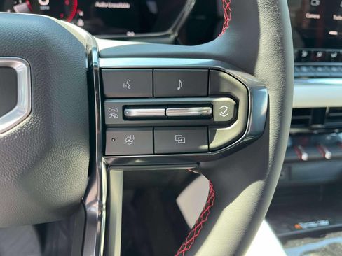 New 2026 GMC Canyon AT4X w/ AT4X AEV Edition AWD/4WD image 24