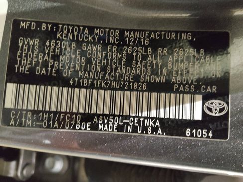 Used 2017 Toyota Camry LE image 33