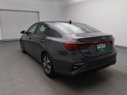 Used 2021 Kia Forte LXS FWD image 5