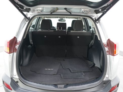 Used 2015 Toyota RAV4 XLE AWD/4WD image 16