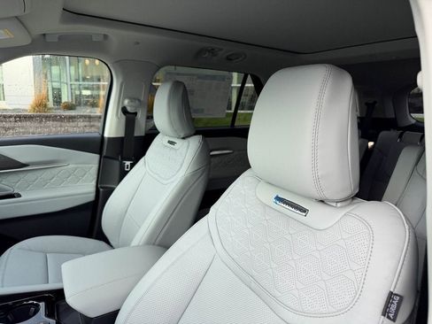 New 2026 Ford Explorer Platinum w/ LUX Leather Package image 9