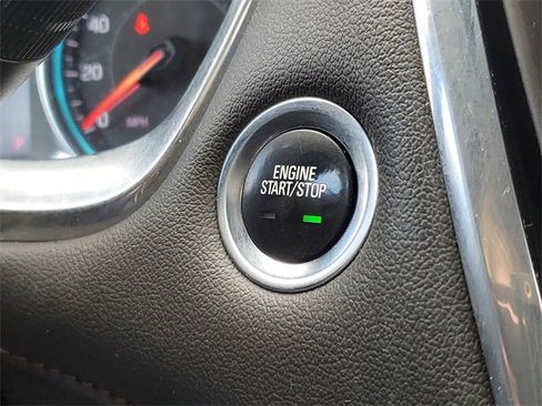 Certified 2023 Chevrolet Traverse RS image 16