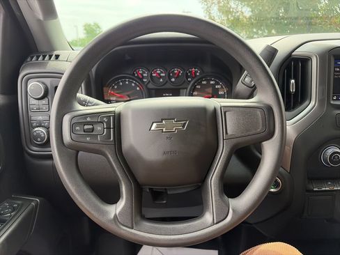 Used 2024 Chevrolet Silverado 1500 Custom Trail Boss w/ Dark Appearance Package AWD/4WD image 21
