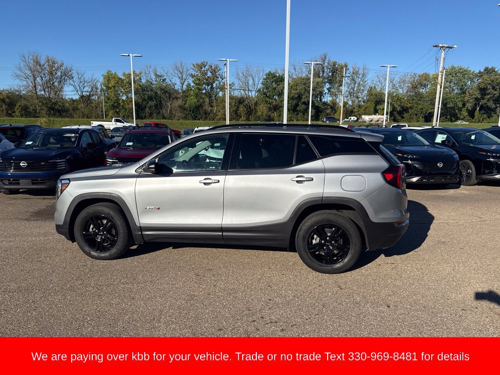 Used 2023 GMC Terrain AT4 AWD/4WD image 4