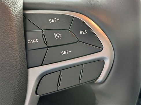 Used 2020 Jeep Grand Cherokee Limited image 18