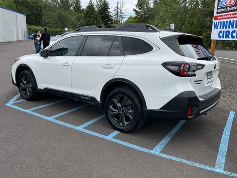 Used 2021 Subaru Outback Onyx Edition XT w/ Popular Package #2 AWD/4WD image 3