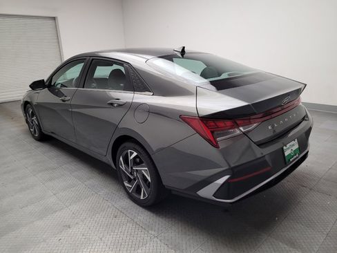 Used 2025 Hyundai Elantra SEL FWD image 5