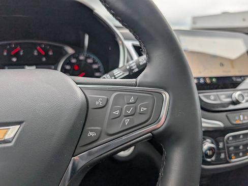 Used 2024 Chevrolet Equinox Premier AWD/4WD image 14