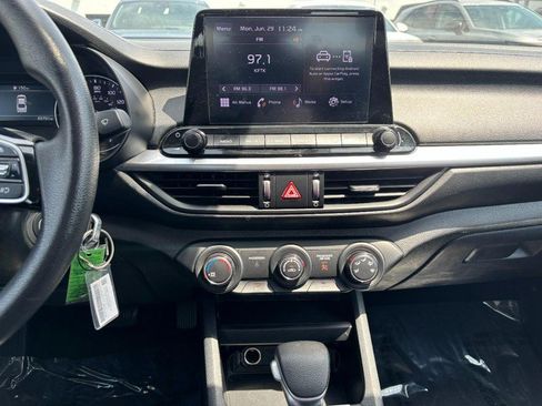 Used 2024 Kia Forte LXS FWD image 14