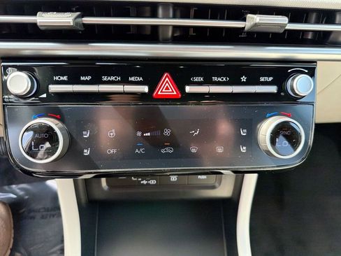 New 2026 Hyundai Tucson Limited AWD/4WD image 17