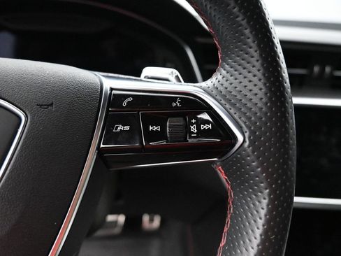 Used 2022 Audi RS 6 w/ Carbon Optic Package image 24