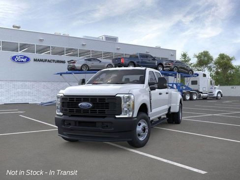 New 2026 Ford F350 XL image 2