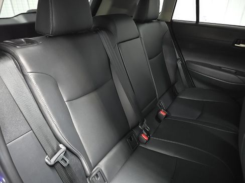 Used 2023 Toyota Corolla Cross XLE w/ Convenience Package AWD/4WD image 17