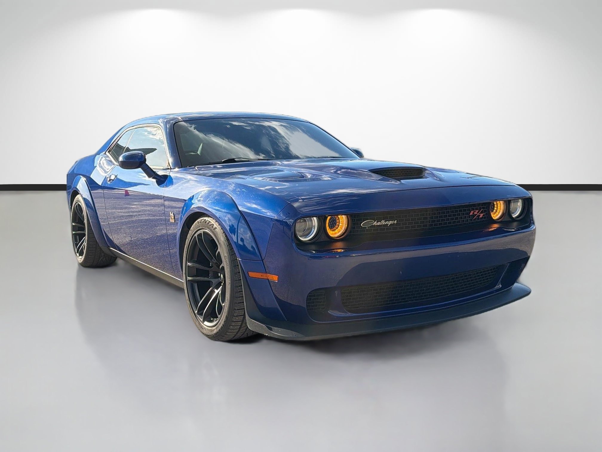 Used 2020 Dodge Challenger R/T Scat Pack RWD image 1