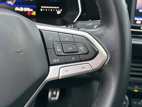 Used 2023 Volkswagen Jetta SE image 26