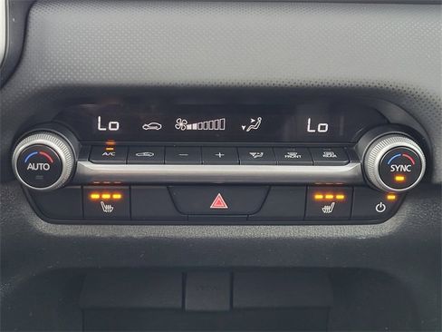 Used 2024 MAZDA CX-50 AWD 2.5 S w/ Premium Package image 22