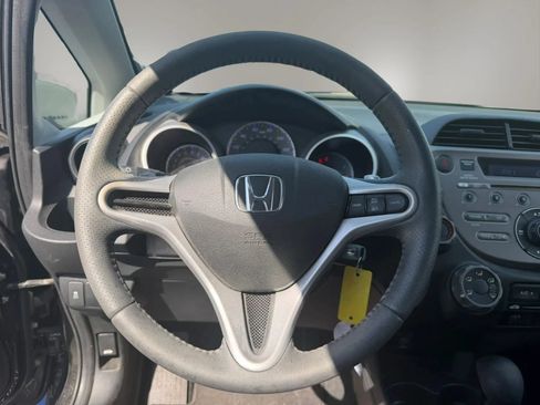 Used 2011 Honda Fit Sport image 20