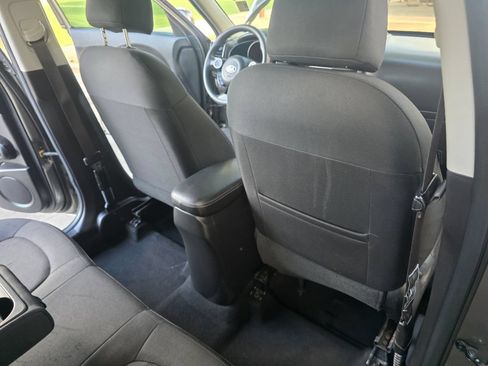 Used 2019 Kia Soul + FWD image 28