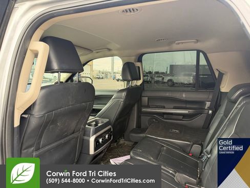 Used 2022 Ford Expedition XLT AWD/4WD image 4