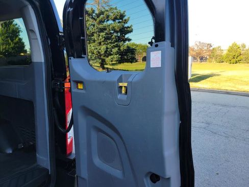 Used 2019 Ford Transit 150 XL RWD image 28