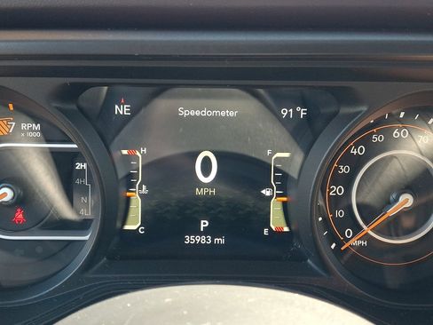 Used 2025 Jeep Wrangler Unlimited Rubicon image 19