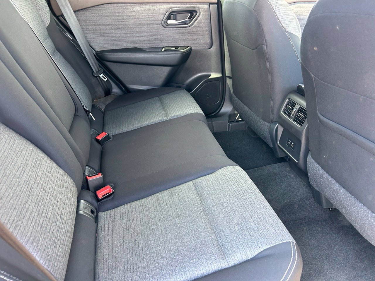 Certified 2023 Nissan Rogue SV FWD image 14