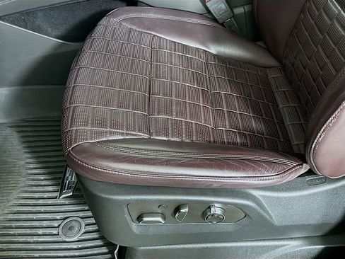 Used 2021 Cadillac Escalade Sport Platinum image 20