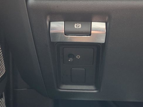 Certified 2023 Land Rover Defender 130 X AWD/4WD image 18