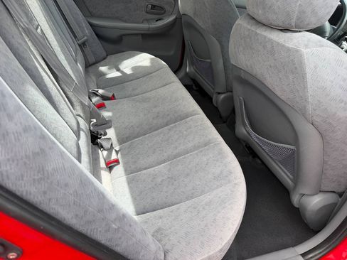 Used 2005 Hyundai Elantra GLS FWD image 11