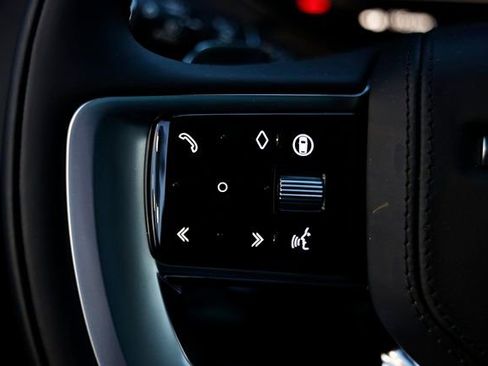 New 2026 Land Rover Range Rover Long Wheelbase SE image 42