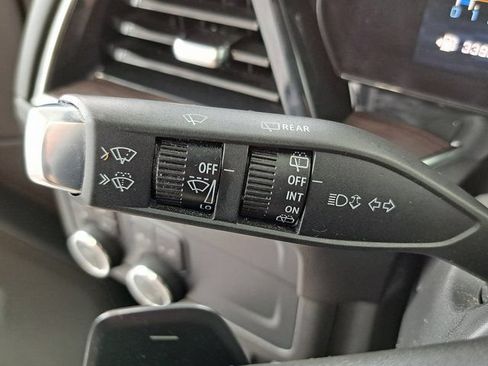 Used 2025 Chevrolet Tahoe LT AWD/4WD image 12