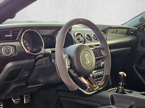 Used 2017 Ford Mustang Shelby GT350 image 9