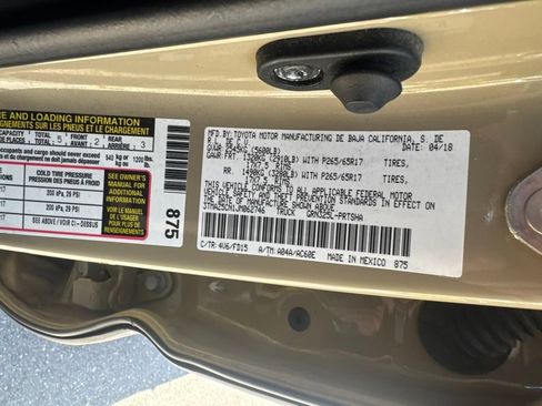 Used 2018 Toyota Tacoma TRD Sport RWD image 16