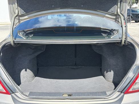 Used 2015 Nissan Versa SV FWD image 12