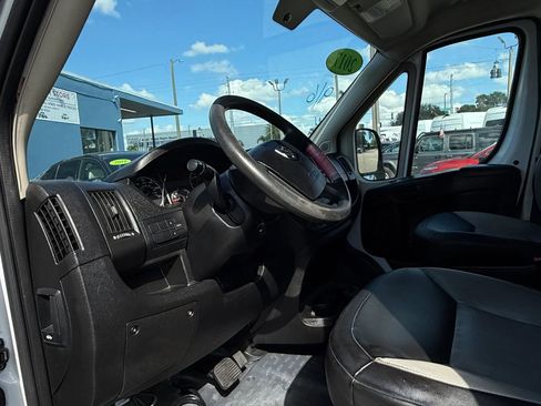 Used 2017 RAM ProMaster 2500 image 11