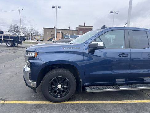 Used 2019 Chevrolet Silverado 1500 LT w/ All-Star Edition image 4