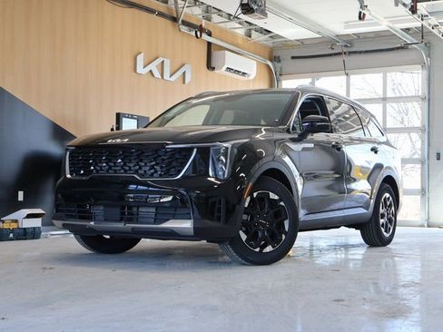 New 2025 Kia Sorento S w/ Panoramic Sunroof Package FWD image 1